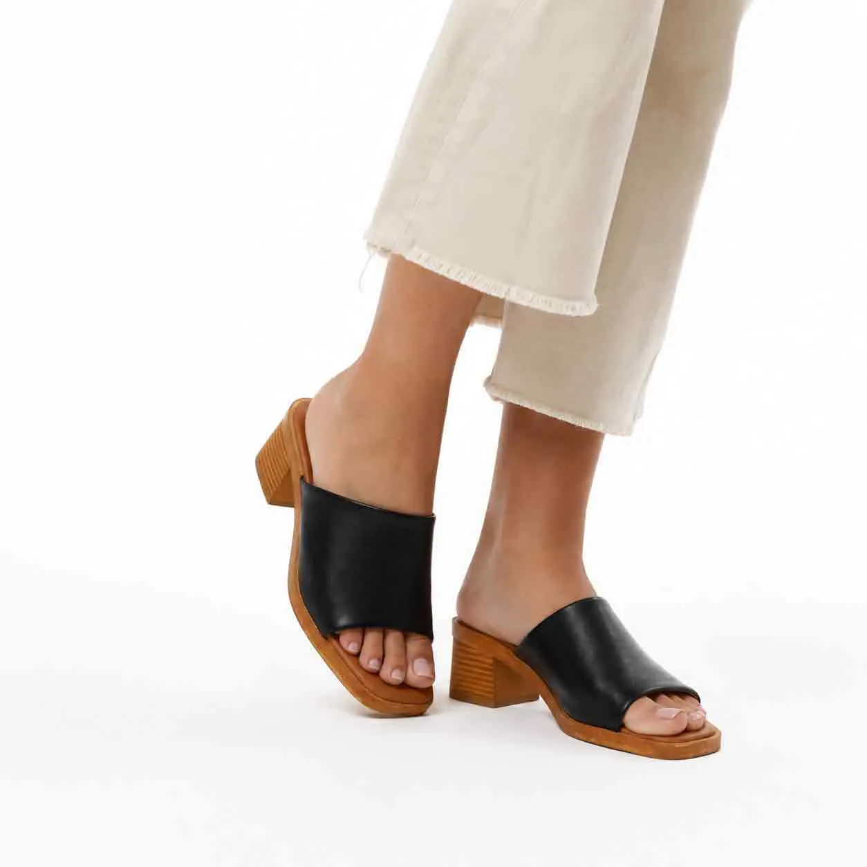 Sandale a demi talon pour femme 500-25 noir miniature